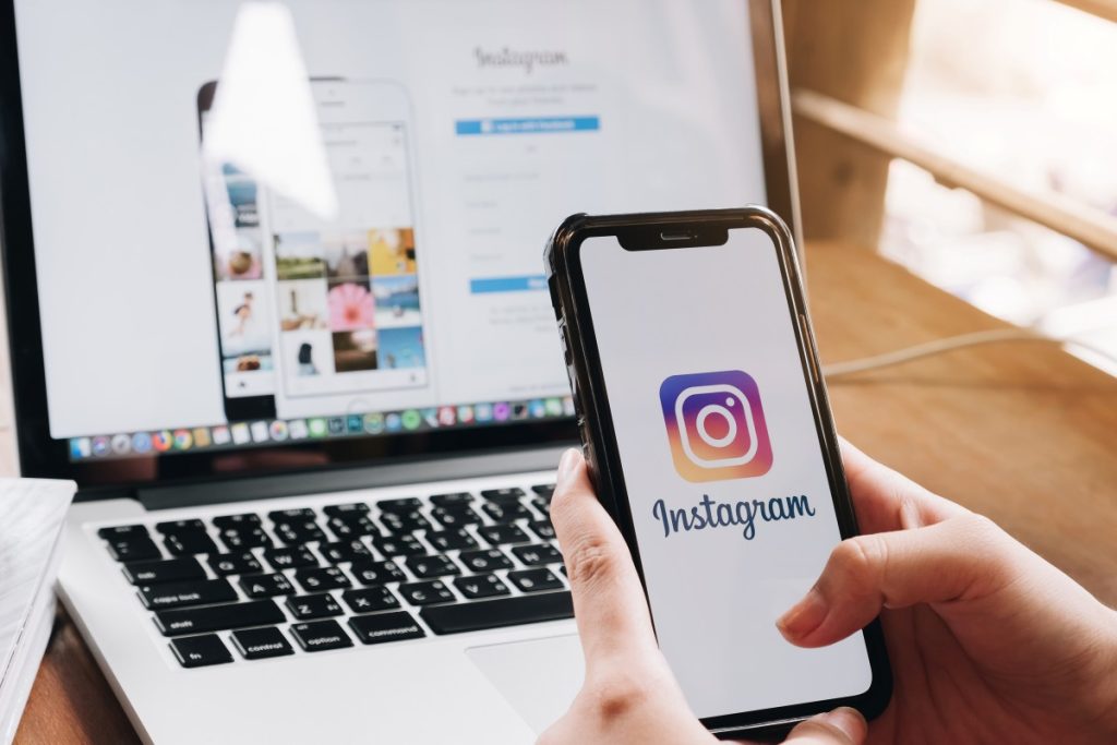 O segredo de como tirar boas fotos para o Instagram é conhecer bem todas as ferramentas da rede social. (Foto: FreePik)
