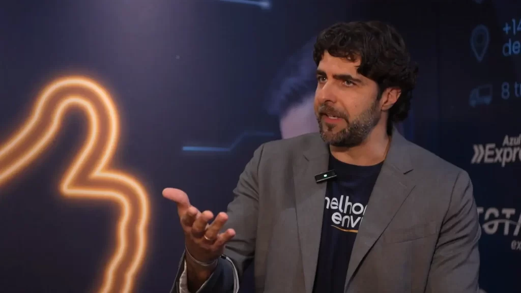 Renato Junoy, Diretor Executivo do Melhor Envio dando entrevista