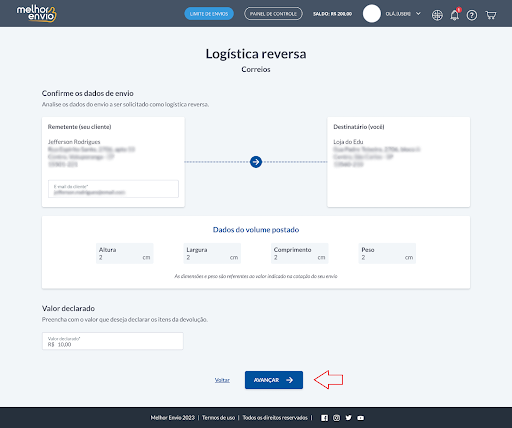 Passo a passo para logística reversa com Melhor Envio: na tela seguinte, confira/preencha os dados do remetente, destinatário, e-mail do remetente, as dimensões do pacote e o valor segurado. Depois clique em “avançar”