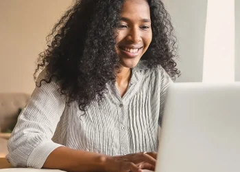 Objeto em trânsito – por favor aguarde no rastreio dos Correios e transportadoras, o que significa?