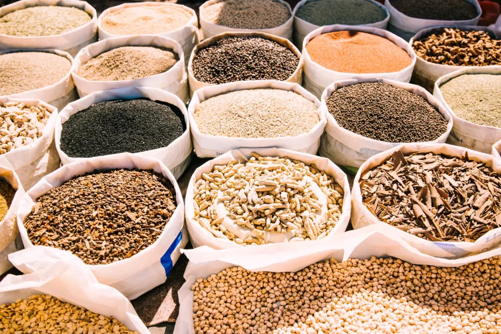 Imagem que exemplifica a importância dos produtos a granel para uma loja de produtos naturais.